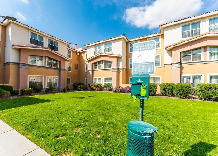 1 Bd 1 Ba Furnished Apt With King Bed Scottsdale