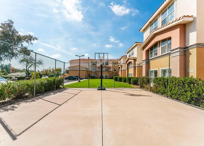Apartment 1 Bd 1 Ba Furnished Apt With King Bed *