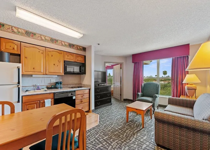 1 Bd 1 Ba Furnished Apt With King Bed