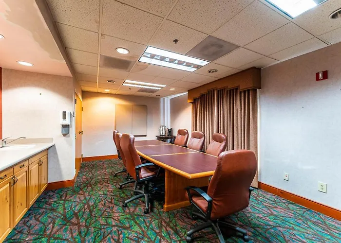 Apartment 1 Bd 1 Ba Furnished Apt With King Bed